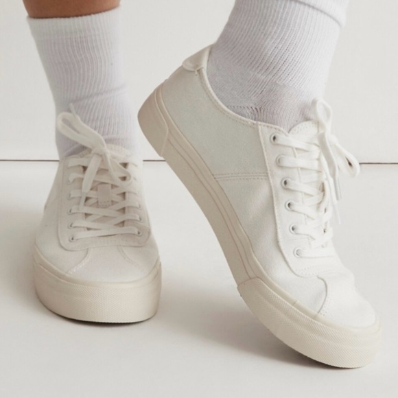 Sidewalk Low-Top Sneakers in Canvas - Picture 11 of 13